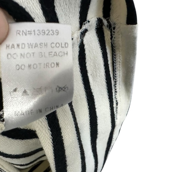 Pomander Place Womens Long Sleeve Striped  Knit Shirt Dress Sz XL Cream Black - Picture 5 of 7